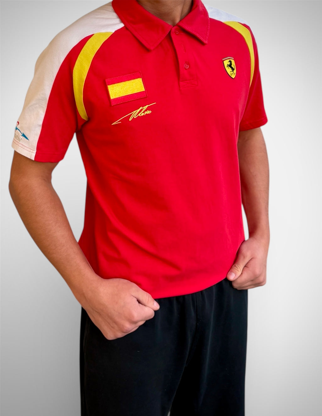 Authentic Ferrari Y2K Vintage
Polo